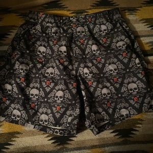 Born primitive shorts